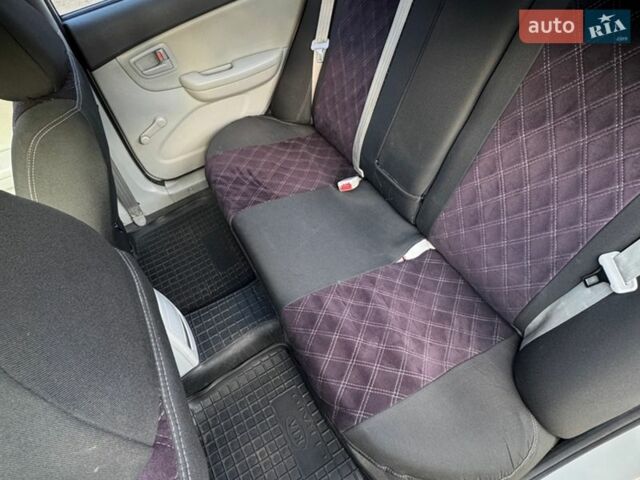 Сірий Кіа Черато, об'ємом двигуна 1.6 л та пробігом 224 тис. км за 4200 $, фото 25 на Automoto.ua