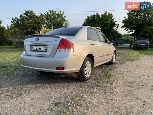 Сірий Кіа Черато, об'ємом двигуна 1.98 л та пробігом 269 тис. км за 4300 $, фото 3 на Automoto.ua