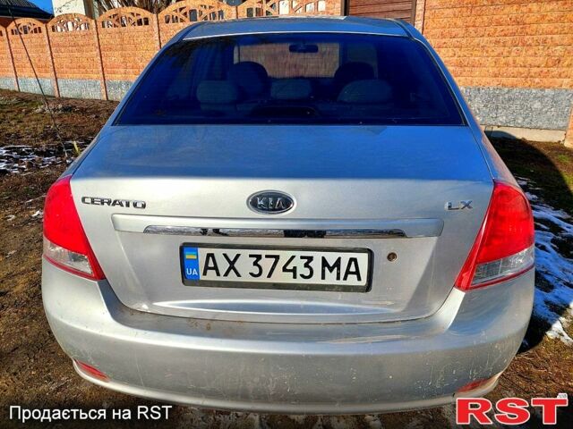 Сірий Кіа Черато, об'ємом двигуна 1.6 л та пробігом 0 тис. км за 4500 $, фото 4 на Automoto.ua