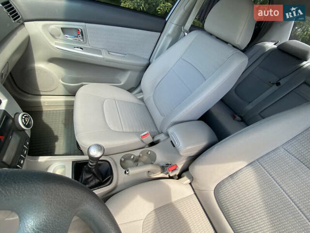 Серый Киа Черато, объемом двигателя 1.6 л и пробегом 82 тыс. км за 6300 $, фото 8 на Automoto.ua