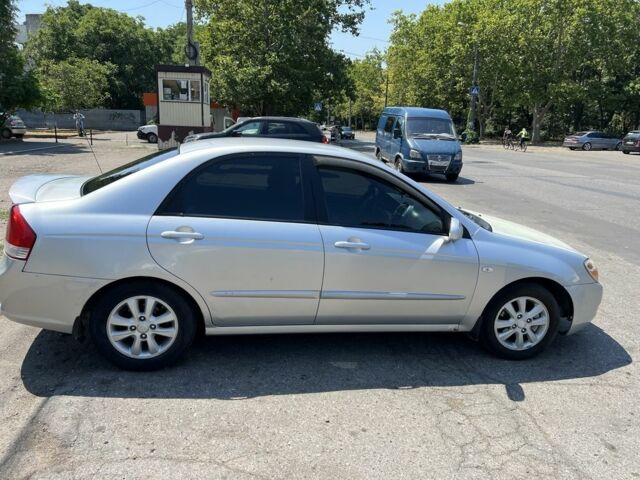Киа Черато 2007 в Подольск (Котовск) на Automoto.ua Серый Киа Черато, объемом двигателя 1.6 л и пробегом 300 тыс. км за 2500 $, фото 10 на Automoto.ua