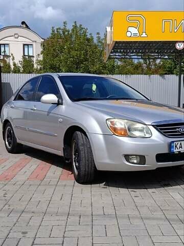 Серый Киа Черато, объемом двигателя 1.6 л и пробегом 250 тыс. км за 5000 $, фото 14 на Automoto.ua