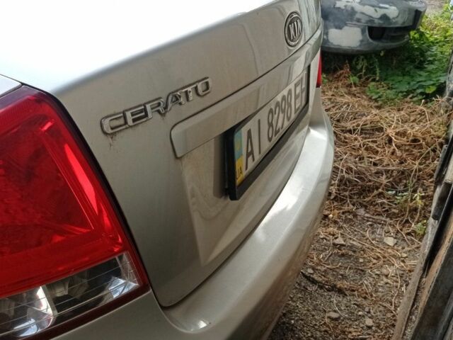 Серый Киа Черато, объемом двигателя 1.6 л и пробегом 130 тыс. км за 2019 $, фото 4 на Automoto.ua