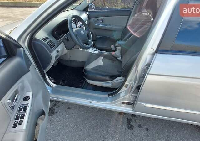 Киа Черато 2008 в Ирпене на Automoto.ua Серый Киа Черато, объемом двигателя 2 л и пробегом 188 тыс. км за 5000 $, фото 8 на Automoto.ua