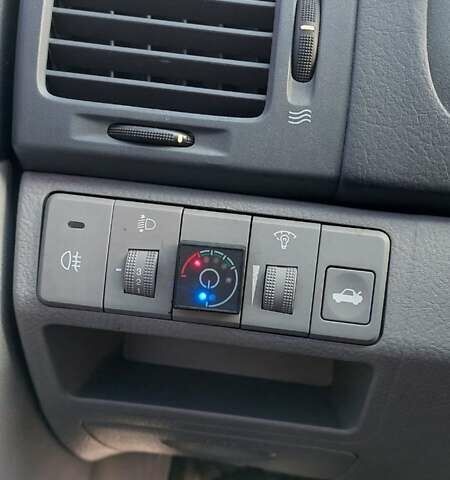 Киа Черато 2008 в Ирпене на Automoto.ua Серый Киа Черато, объемом двигателя 2 л и пробегом 188 тыс. км за 5000 $, фото 18 на Automoto.ua