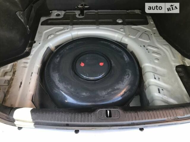 Сірий Кіа Черато, об'ємом двигуна 2 л та пробігом 257 тис. км за 3800 $, фото 28 на Automoto.ua