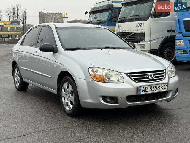 Серый Киа Черато, объемом двигателя 1.6 л и пробегом 180 тыс. км за 4950 $, фото 2 на Automoto.ua