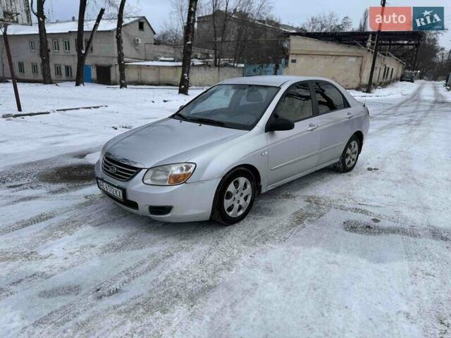 Сірий Кіа Черато, об'ємом двигуна 1.59 л та пробігом 250 тис. км за 2799 $, фото 11 на Automoto.ua