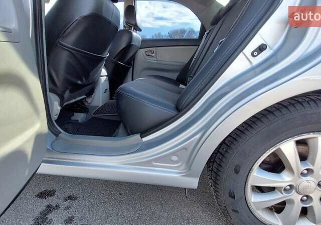 Киа Черато 2008 в Ирпене на Automoto.ua Серый Киа Черато, объемом двигателя 2 л и пробегом 188 тыс. км за 5000 $, фото 7 на Automoto.ua