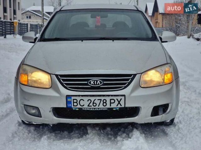 Серый Киа Черато, объемом двигателя 1.58 л и пробегом 321 тыс. км за 3850 $, фото 15 на Automoto.ua