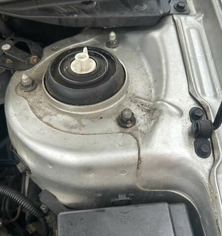 Серый Киа Черато, объемом двигателя 1.59 л и пробегом 196 тыс. км за 4950 $, фото 23 на Automoto.ua