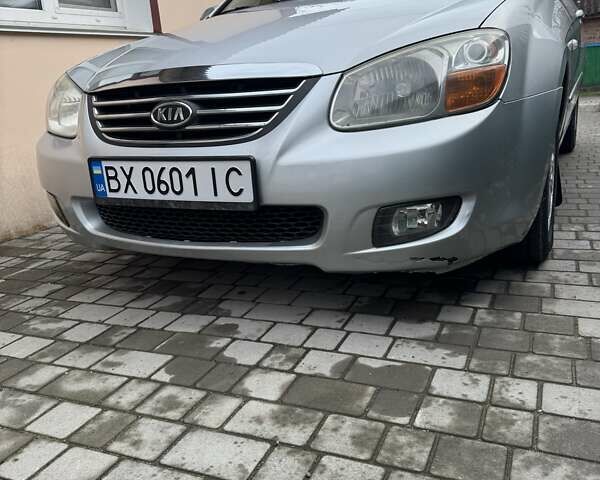 Серый Киа Черато, объемом двигателя 1.6 л и пробегом 181 тыс. км за 4200 $, фото 6 на Automoto.ua