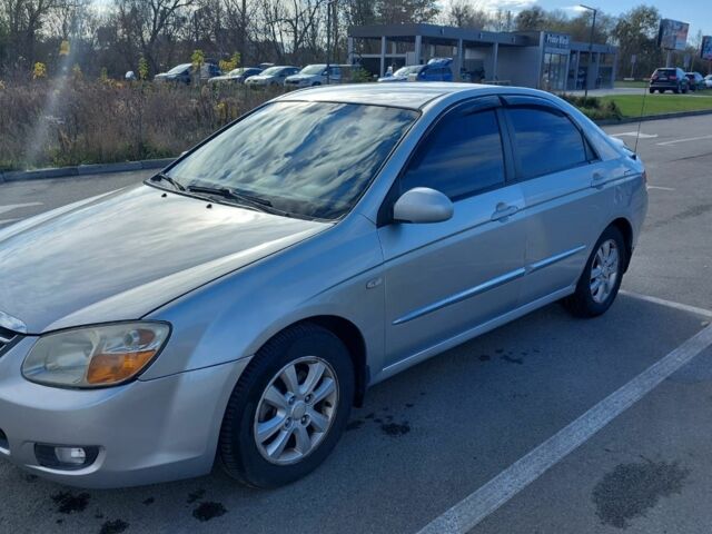 Киа Черато 2008 в Ирпене на Automoto.ua Серый Киа Черато, объемом двигателя 2 л и пробегом 188 тыс. км за 5000 $, фото 1 на Automoto.ua