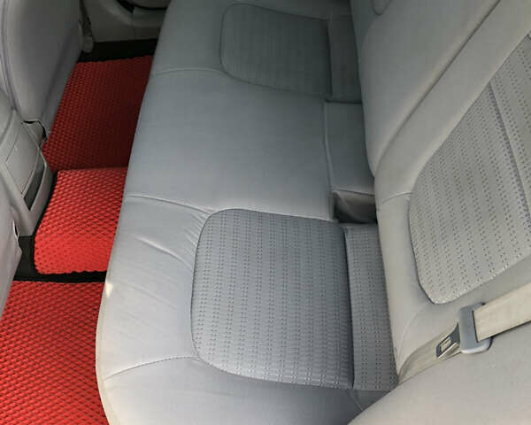 Серый Киа Черато, объемом двигателя 1.6 л и пробегом 213 тыс. км за 4400 $, фото 24 на Automoto.ua