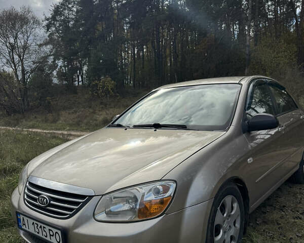 Серый Киа Черато, объемом двигателя 1.6 л и пробегом 280 тыс. км за 5500 $, фото 1 на Automoto.ua