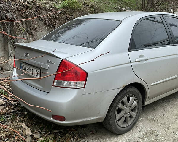 Серый Киа Черато, объемом двигателя 1.6 л и пробегом 210 тыс. км за 1900 $, фото 3 на Automoto.ua