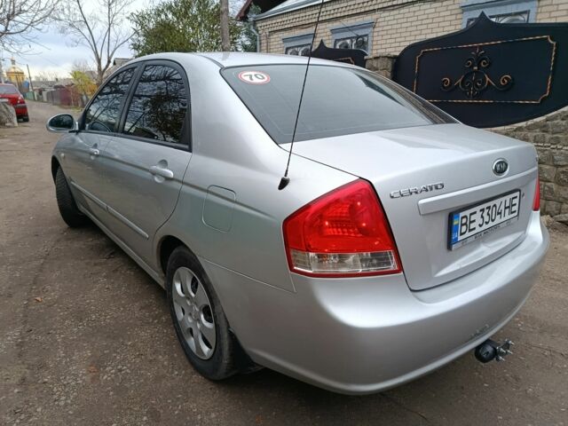 Сірий Кіа Черато, об'ємом двигуна 1.6 л та пробігом 270 тис. км за 3600 $, фото 4 на Automoto.ua