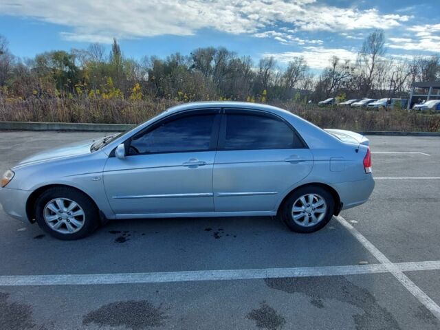 Киа Черато 2008 в Ирпене на Automoto.ua Серый Киа Черато, объемом двигателя 2 л и пробегом 188 тыс. км за 5000 $, фото 3 на Automoto.ua