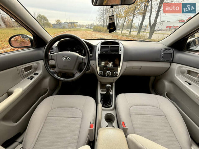 Кіа Черато 2008 у Харкові на Automoto.ua Сірий Кіа Черато, об'ємом двигуна 1.6 л та пробігом 149 тис. км за 3900 $, фото 19 на Automoto.ua