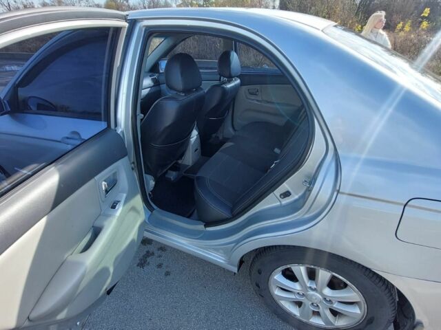 Киа Черато 2008 в Ирпене на Automoto.ua Серый Киа Черато, объемом двигателя 2 л и пробегом 188 тыс. км за 5000 $, фото 12 на Automoto.ua