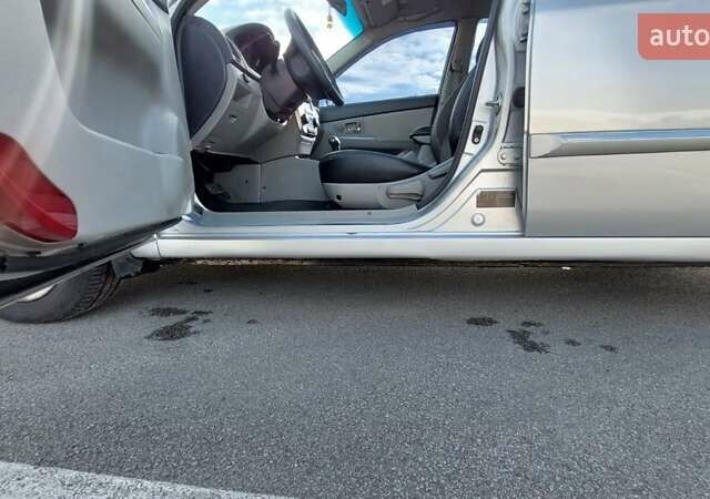 Киа Черато 2008 в Ирпене на Automoto.ua Серый Киа Черато, объемом двигателя 2 л и пробегом 188 тыс. км за 5000 $, фото 3 на Automoto.ua