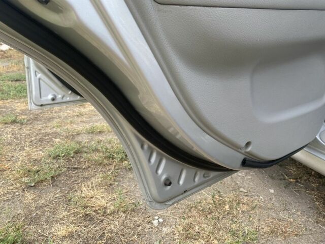 Серый Киа Черато, объемом двигателя 1.6 л и пробегом 198 тыс. км за 4999 $, фото 6 на Automoto.ua