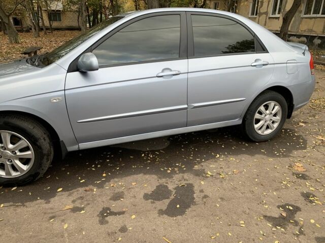 Киа Черато 2008 в Днепре (Днепропетровске) на Automoto.ua Серый Киа Черато, объемом двигателя 2 л и пробегом 199 тыс. км за 5299 $, фото 14 на Automoto.ua