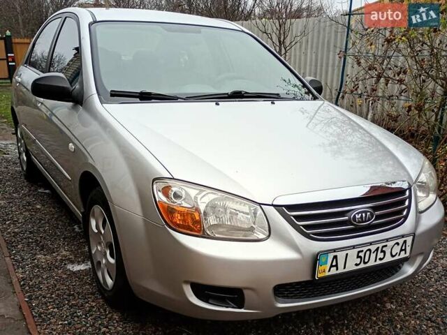 Серый Киа Черато, объемом двигателя 1.59 л и пробегом 170 тыс. км за 5200 $, фото 1 на Automoto.ua