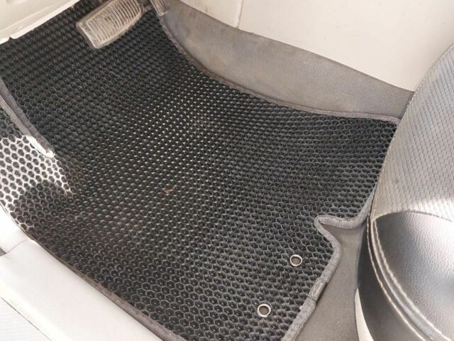 Киа Черато 2008 в Ирпене на Automoto.ua Серый Киа Черато, объемом двигателя 2 л и пробегом 188 тыс. км за 5000 $, фото 20 на Automoto.ua