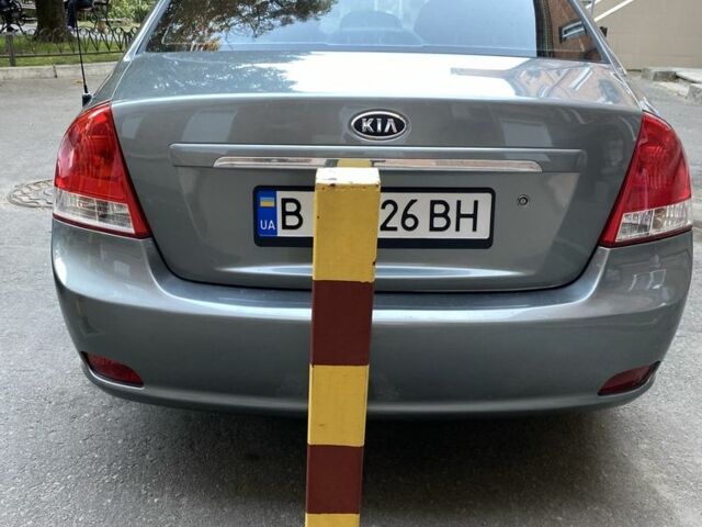 Кіа Черато 2008 у Александрие на Automoto.ua Сірий Кіа Черато, об'ємом двигуна 1.6 л та пробігом 290 тис. км за 4000 $, фото 1 на Automoto.ua