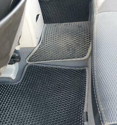 Киа Черато 2008 в Ирпене на Automoto.ua Серый Киа Черато, объемом двигателя 2 л и пробегом 188 тыс. км за 5000 $, фото 17 на Automoto.ua