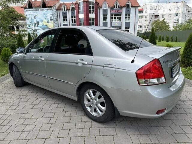 Сірий Кіа Черато, об'ємом двигуна 2 л та пробігом 257 тис. км за 3800 $, фото 7 на Automoto.ua