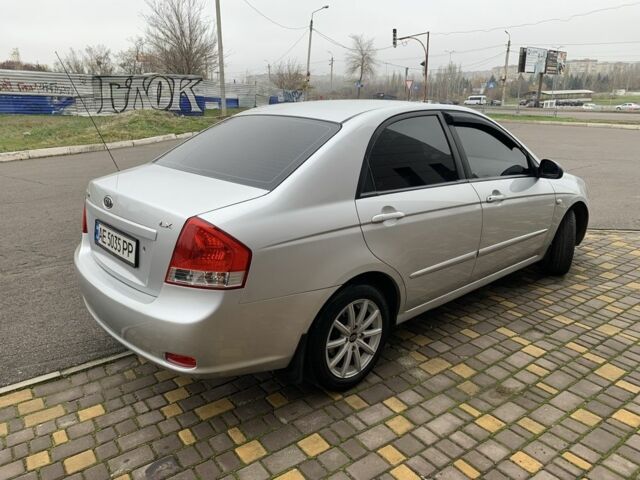 Серый Киа Черато, объемом двигателя 1.6 л и пробегом 180 тыс. км за 4800 $, фото 7 на Automoto.ua