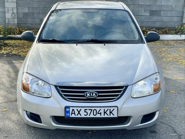 Серый Киа Черато, объемом двигателя 1.6 л и пробегом 215 тыс. км за 4500 $, фото 2 на Automoto.ua