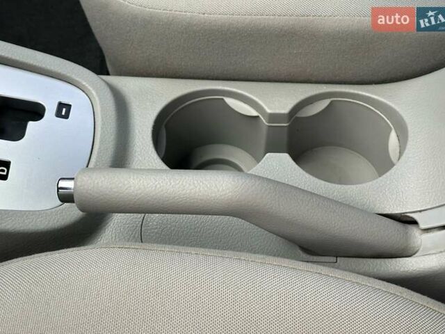 Сірий Кіа Черато, об'ємом двигуна 2 л та пробігом 192 тис. км за 5100 $, фото 14 на Automoto.ua