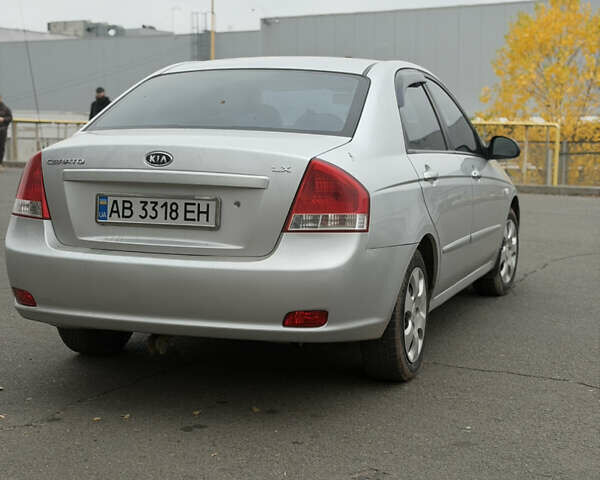 Серый Киа Черато, объемом двигателя 1.59 л и пробегом 196 тыс. км за 4950 $, фото 3 на Automoto.ua