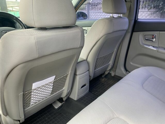 Серый Киа Черато, объемом двигателя 1.6 л и пробегом 198 тыс. км за 4999 $, фото 5 на Automoto.ua