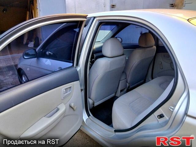 Киа Черато 2008 в Полтаве на Automoto.ua Серый Киа Черато, объемом двигателя 1.6 л и пробегом 194 тыс. км за 4000 $, фото 5 на Automoto.ua