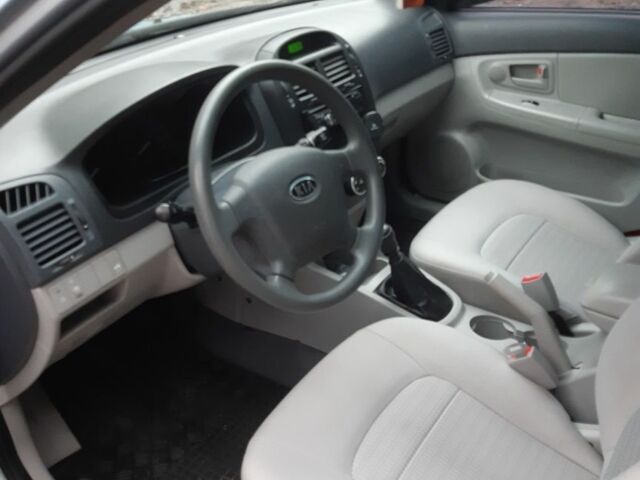 Сірий Кіа Черато, об'ємом двигуна 1.6 л та пробігом 173 тис. км за 5100 $, фото 4 на Automoto.ua