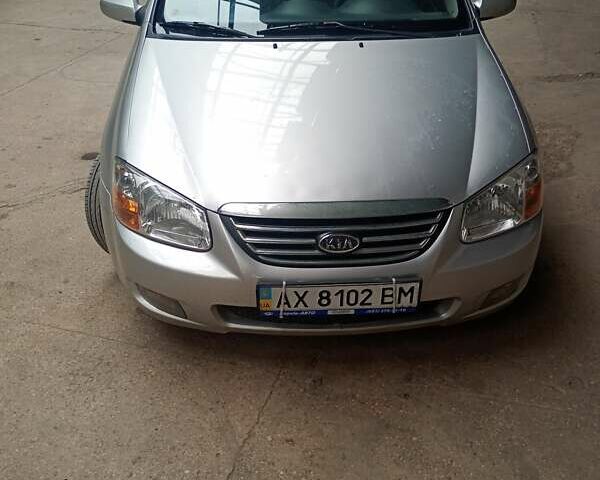 Серый Киа Черато, объемом двигателя 1.59 л и пробегом 229 тыс. км за 5400 $, фото 7 на Automoto.ua