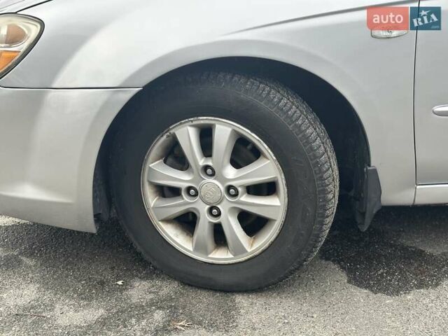 Серый Киа Черато, объемом двигателя 1.98 л и пробегом 188 тыс. км за 4990 $, фото 9 на Automoto.ua