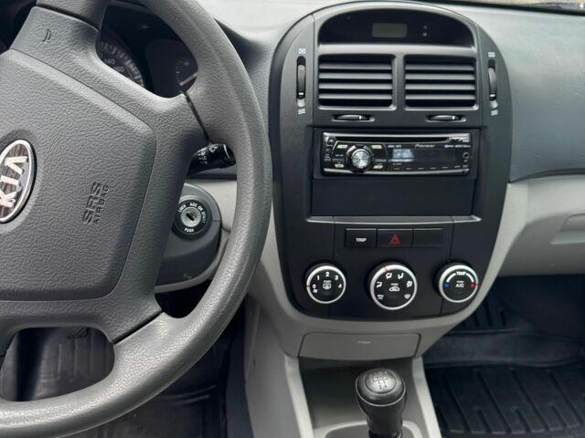 Киа Черато 2008 в Львове на Automoto.ua Серый Киа Черато, объемом двигателя 1.6 л и пробегом 116 тыс. км за 4000 $, фото 2 на Automoto.ua