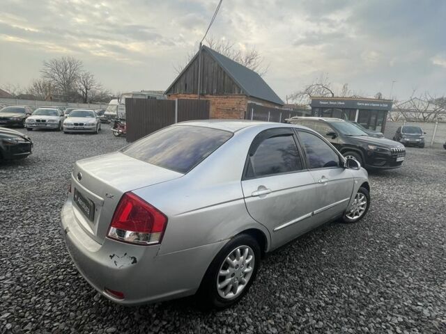 Серый Киа Черато, объемом двигателя 1.6 л и пробегом 220 тыс. км за 2550 $, фото 3 на Automoto.ua