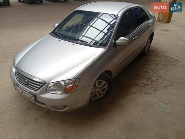 Серый Киа Черато, объемом двигателя 1.59 л и пробегом 229 тыс. км за 5400 $, фото 4 на Automoto.ua