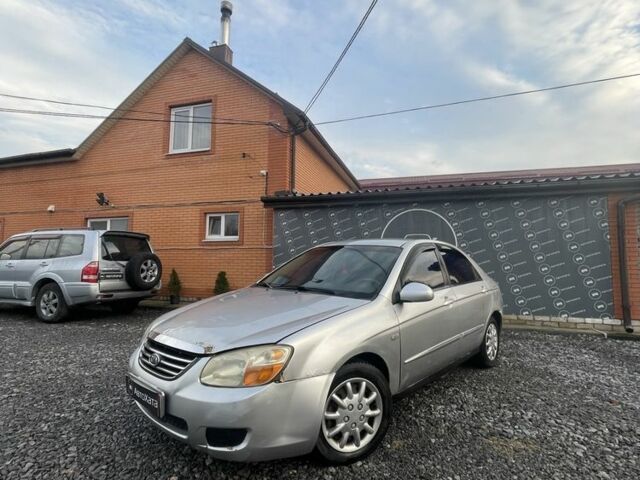 Серый Киа Черато, объемом двигателя 1.6 л и пробегом 220 тыс. км за 2550 $, фото 1 на Automoto.ua