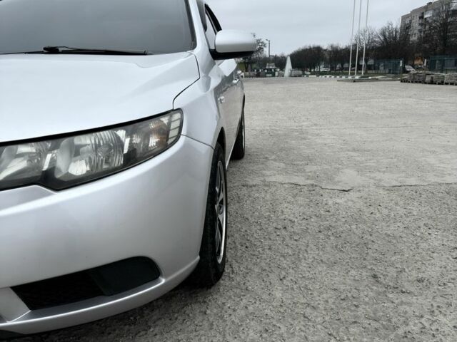 Сірий Кіа Черато, об'ємом двигуна 1.6 л та пробігом 190 тис. км за 6299 $, фото 3 на Automoto.ua