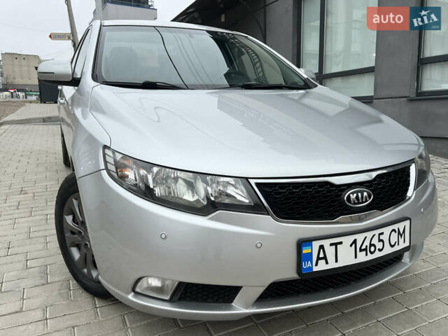 Серый Киа Черато, объемом двигателя 1.6 л и пробегом 188 тыс. км за 6999 $, фото 22 на Automoto.ua
