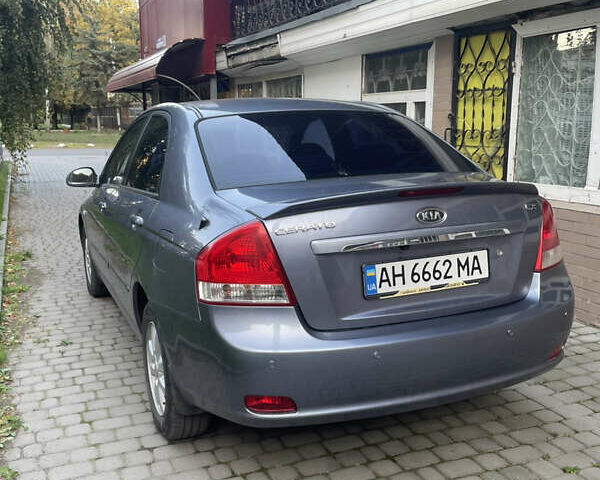 Серый Киа Черато, объемом двигателя 1.98 л и пробегом 125 тыс. км за 5999 $, фото 6 на Automoto.ua
