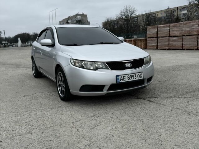 Сірий Кіа Черато, об'ємом двигуна 1.6 л та пробігом 190 тис. км за 6299 $, фото 1 на Automoto.ua
