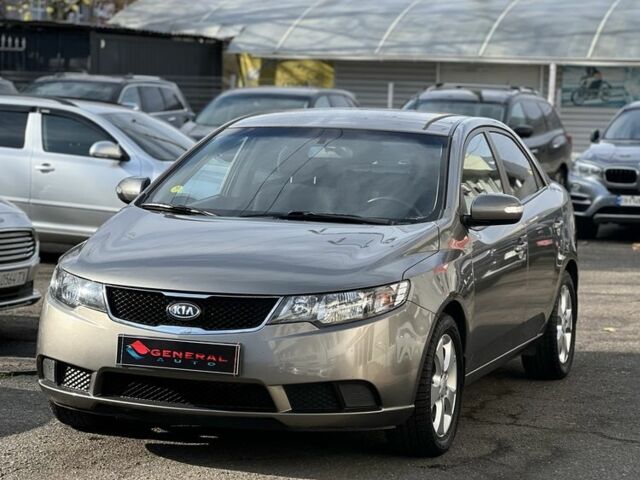 Сірий Кіа Черато, об'ємом двигуна 1.6 л та пробігом 117 тис. км за 7777 $, фото 2 на Automoto.ua